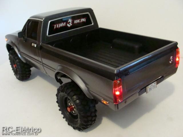 Toyota Hilux montada no chassis CC-01....