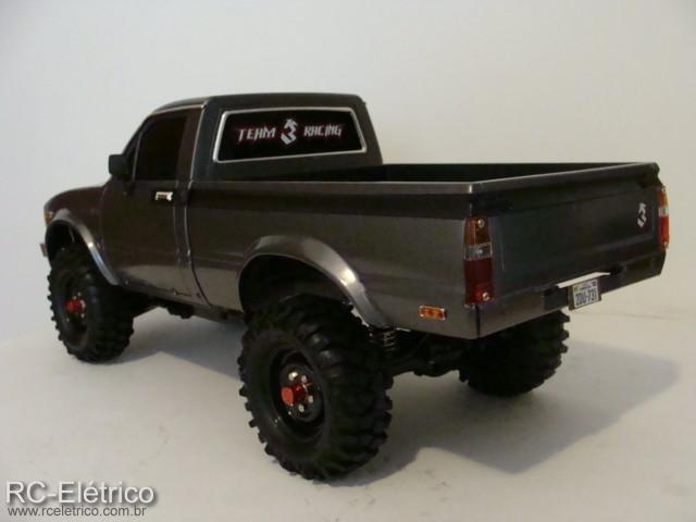 Toyota Hilux montada no chassis CC-01....
